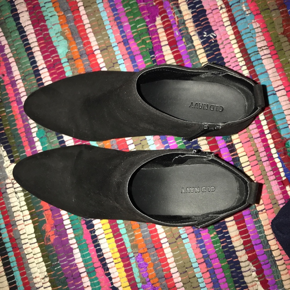 Black booties!